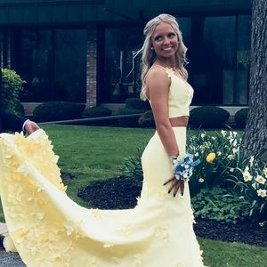 Meet your Posher, Emma